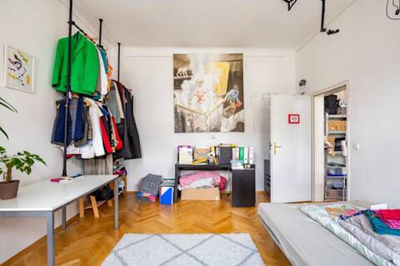 Fro-Media - Streetside Room 2 - Community Space Viena Exterior foto